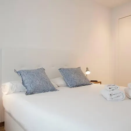 Diagonal/paseo De Gracia 4 Pax *