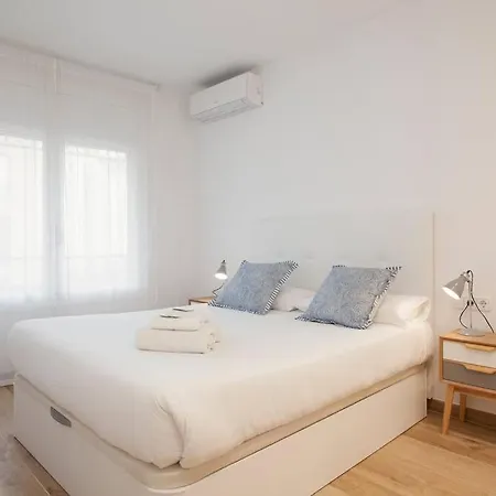 Diagonal/paseo De Gracia 4 Pax Apartment Barcelona